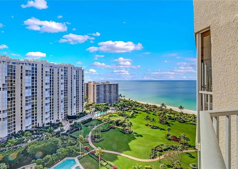4041 Gulf Shore Blvd N #4