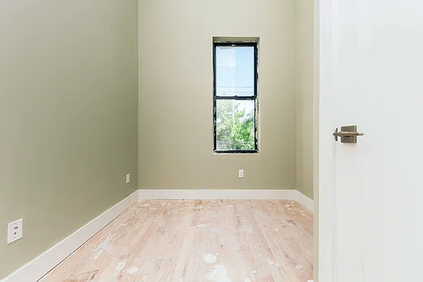 Rented by Nooklyn NYC LLC | media 9