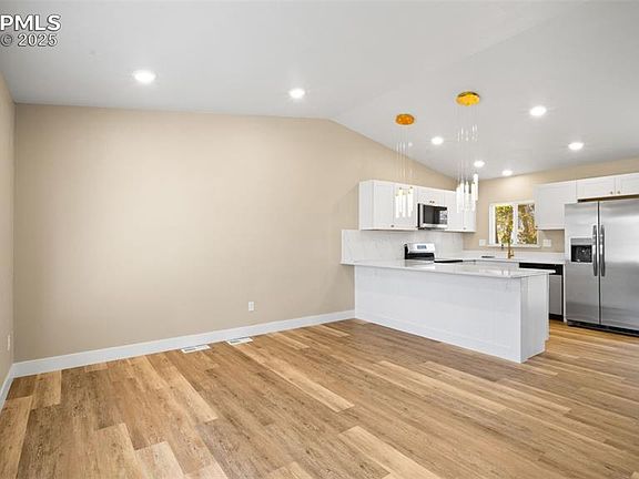 5th image of 3114 Sunray Pl