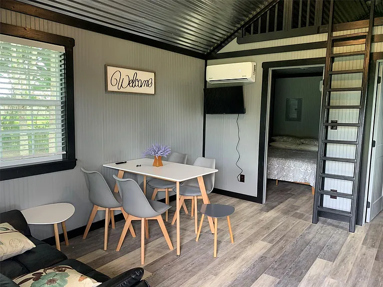 9706 Camelots Ct #B — Photo 3