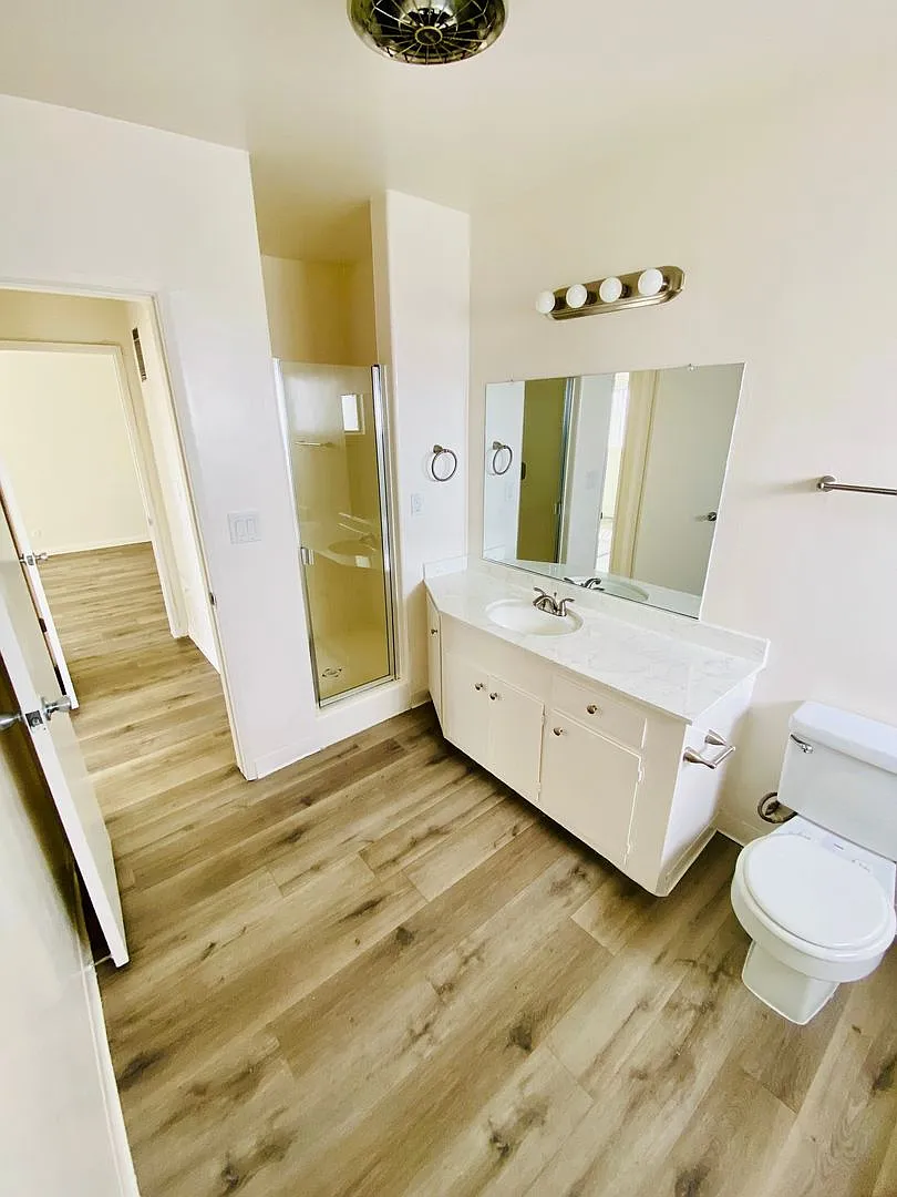 7010 Lanewood Ave LLC — Photo 2