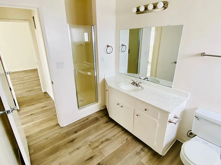 7010 Lanewood Ave LLC — Photo 8