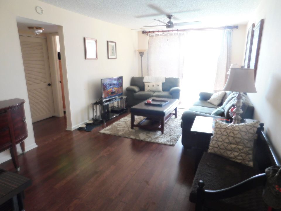 1st image of 689 NE 6th Ct #3060
