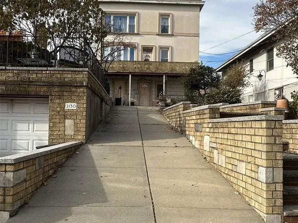 21-30 Hazen Street, East Elmhurst, NY 11370