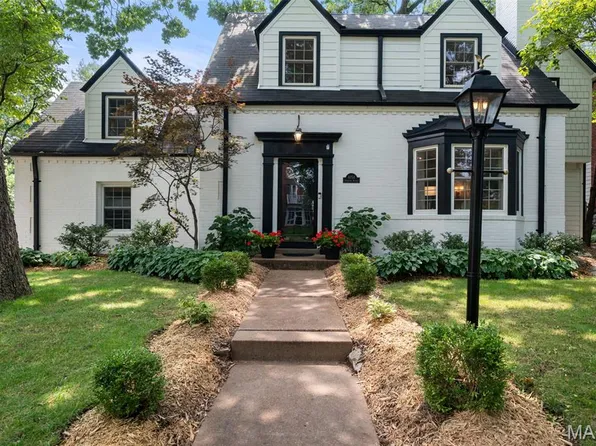 8154 Stanford Ave, Saint Louis, MO 63130