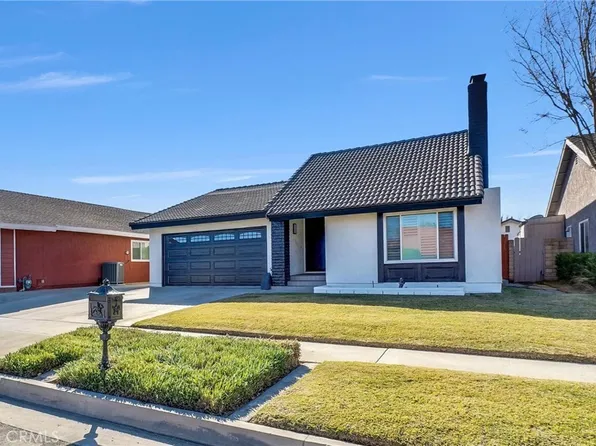 4552 E Meadowhill Ave, Anaheim, CA 92807