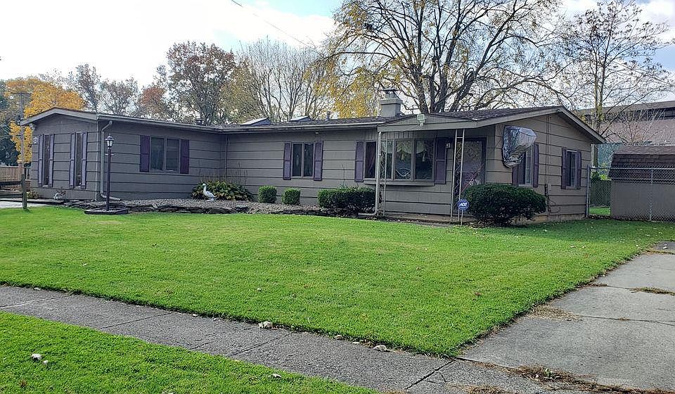 1st image of 909 Daffodil Dr