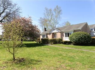 301 Bar Harbor Rd, Stratford, CT 06614