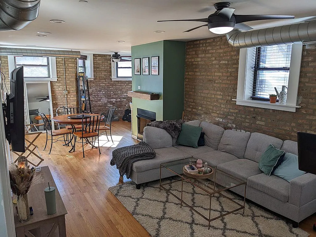 2 bed, 1200 sqft, $2,700 — Photo 2