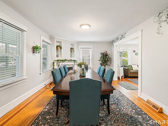 3rd image of 54 Overlook Avenue