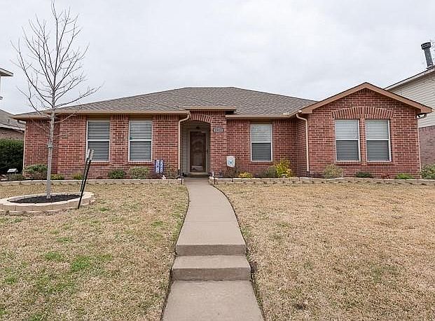 1st image of 1512 Starpoint Ln