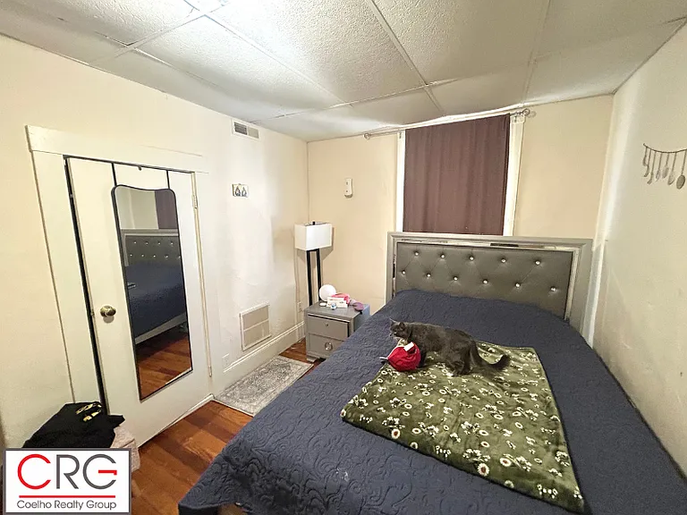 31 Elmwood St #2 — Photo 4