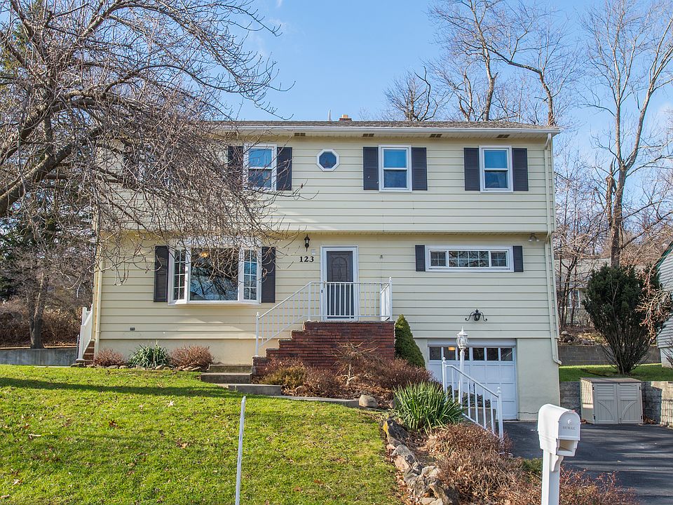 123 Winding Way, Cedar Grove, NJ 07009 Zillow