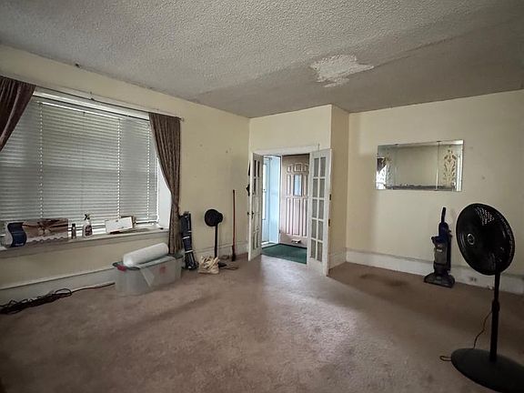 3rd image of 1236 Medary Ave