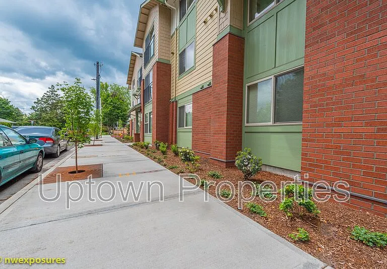 4820 SW Tucker Ave #411 — Photo 13