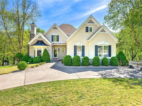 45 Sailboat Dr, Holiday Island, AR 72631