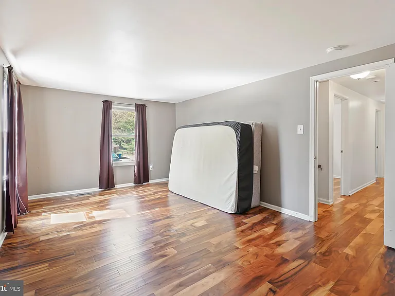 15957 Alameda Dr — Photo 16