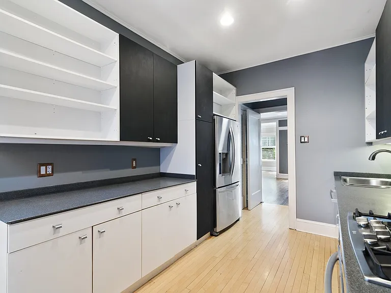 804 Forest Ave #2 — Photo 9