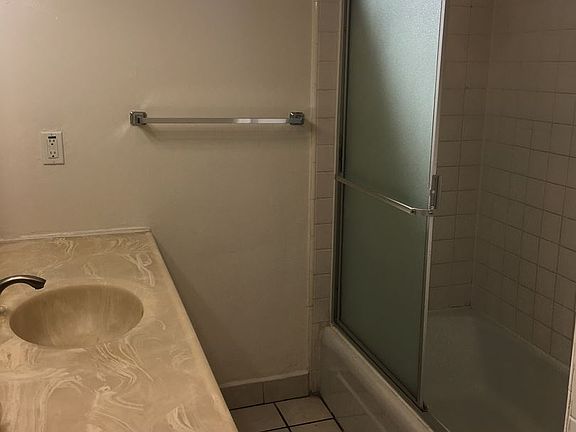 5th image of 818 S Fir Ave APT 7