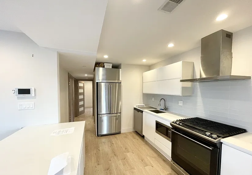 Building Photo - 118 Buttonwood St #3