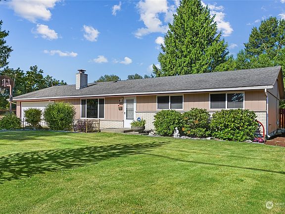 3rd image of 11618 34th Avenue E