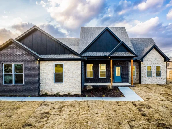 350 Mayberry Dr, Cabot, AR 72023