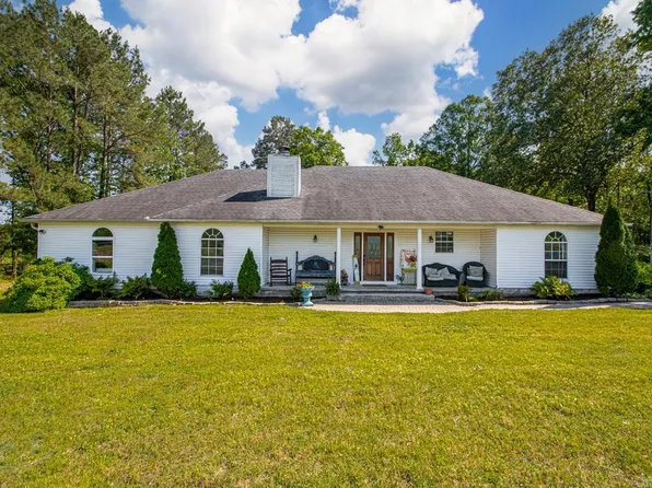 1450 Bowman Trl, Mabelvale, AR 72103