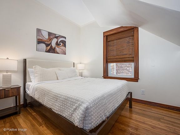 5th image of 3104 N Davlin Ct #1