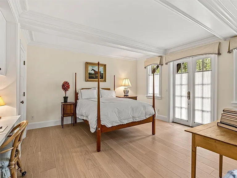 110 Juniper Rd — Photo 16