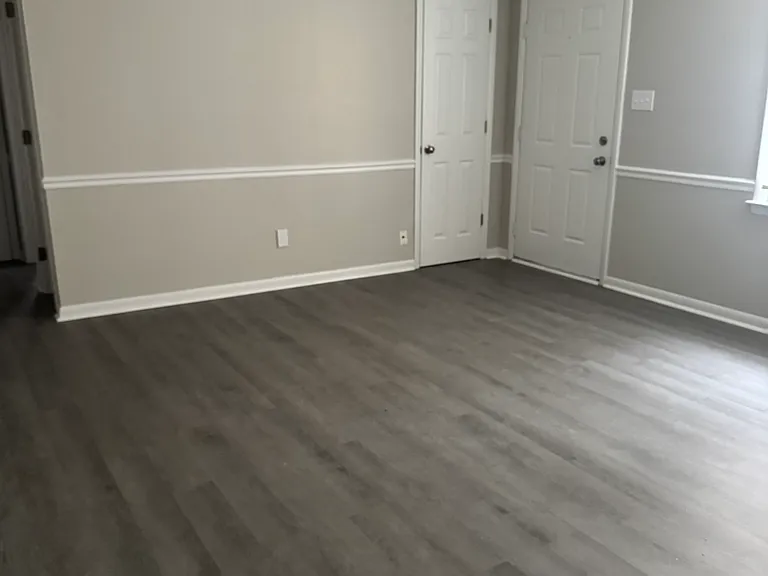603 W Waddell St #605 — Photo 3