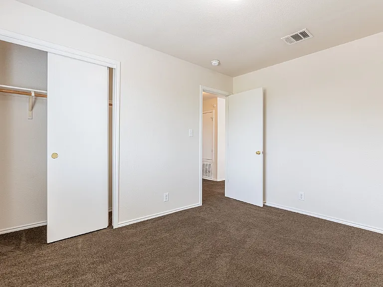 5507 Christina Path — Photo 28