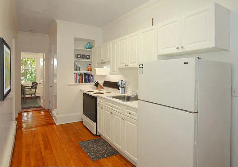 Beacon Fairbanks Manor - Updated Energy Star Appliances