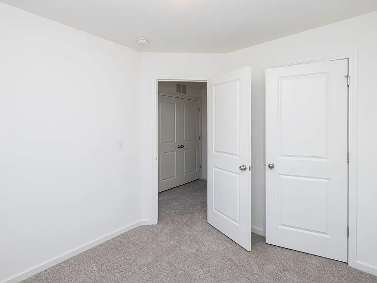 120 S Dorsett St — Photo 16