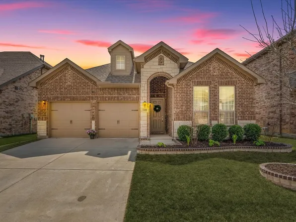 2408 Whispering Pines Dr, Fort Worth, TX 76177