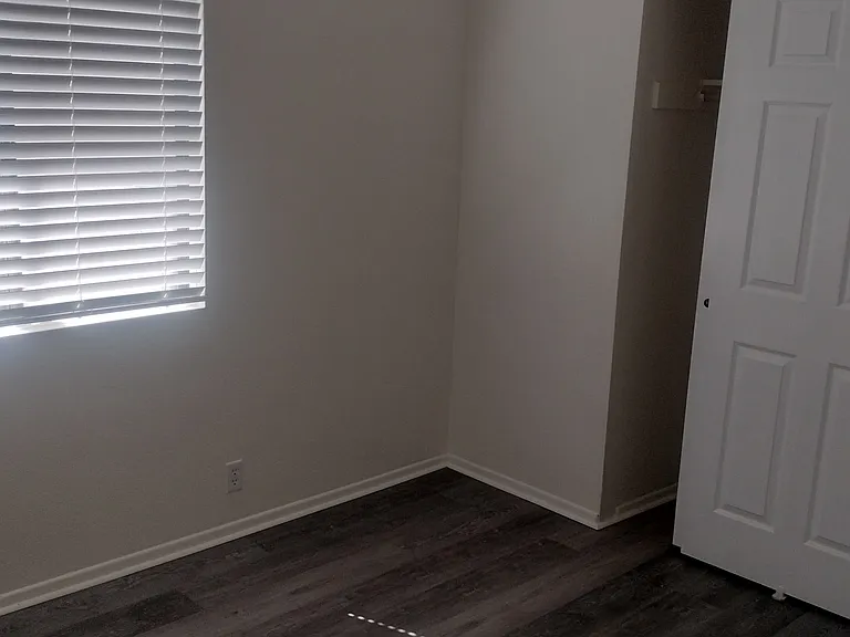 51 Witt Dr — Photo 6