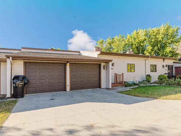906 9th St E #8, West Fargo, ND 58078