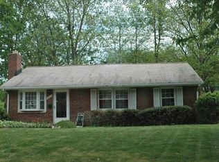 4909 Terrell St, Annandale, VA 22003