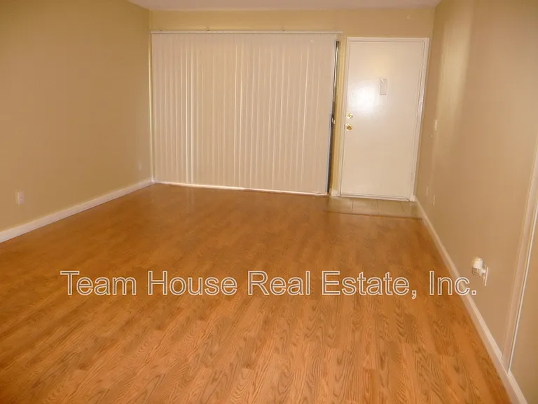 27240 Luther Dr #509 — Photo 4
