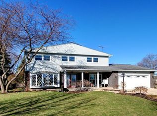 1314 N Burning Bush Ln, Mount Prospect, IL