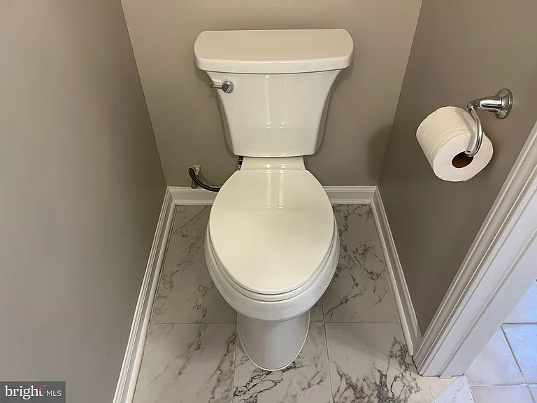 18023 Calabar Dr — Photo 27