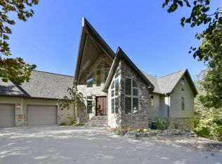 401 Silverwood Cir, Branson West, MO 65737