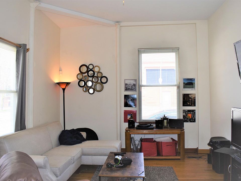 1st image of 1055 W Newport Ave #1F