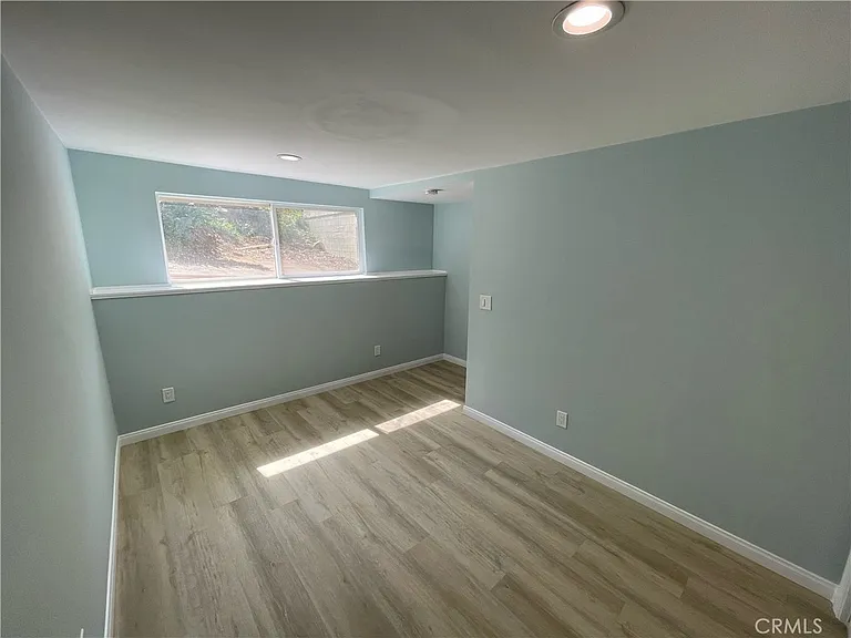 6818 Santa Susana Pass Rd — Photo 3