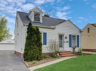 1701 Maple St, Wickliffe, OH 44092