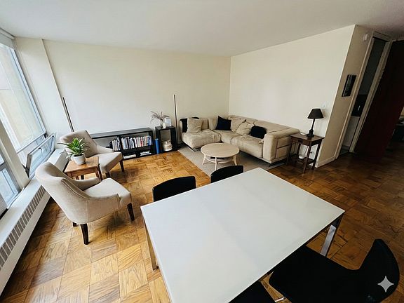3rd image of 333 E 30th St APT 8P