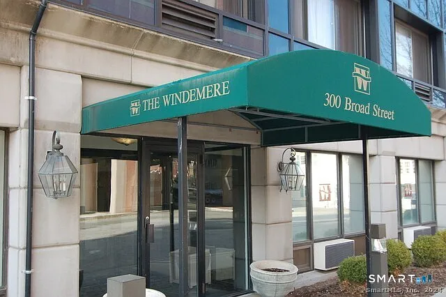 300 Broad St #906 — Photo 1