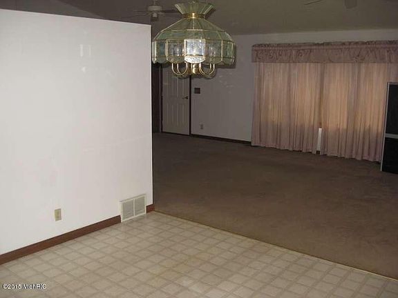 2nd image of 5094 E Apple Ave