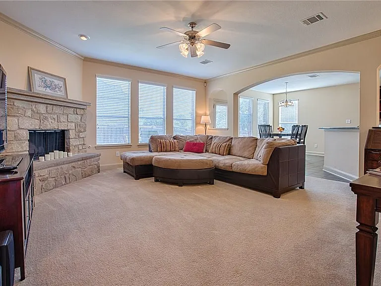 12500 Calistoga Way — Photo 4
