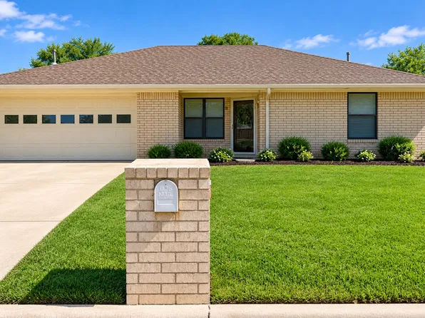 204 Colonial Hts, Sanger, TX 76266