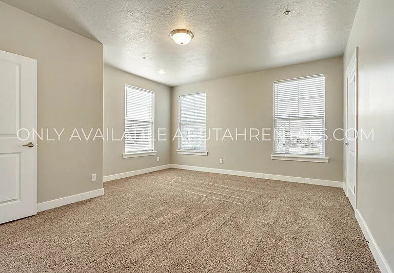 1128 S 820 E #1202 — Photo 14